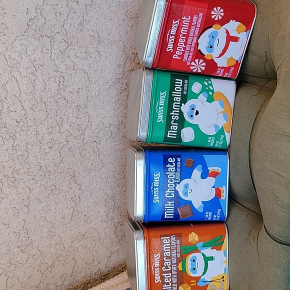 Set of 4 SWISS MISS Hot Cocoa Collector Tins - Picture 1 of 5